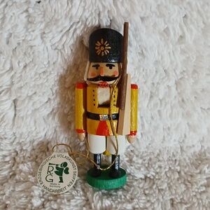Mini Erzgebirge Nutcracker Soldier Ornament – GDR